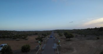Els turistes no renuncien a visitar es Cap de Barbaria després de la prohibició de l’entrada de vehicles a motor a la Tanca d’Allà dins