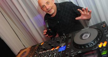 Joan Ribas passarà l’estiu a Ràdio Illa. El mític Dj. de Pacha presentarà “La Nit del Caçador”