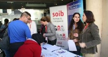 Programa d’inserció laboral per a uns 800 joves menors de 30 anys