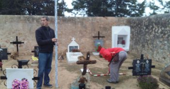 Els arqueòlegs no troben els cinc afusellats en el primer dia d’excavacions al cementeri de Sant Ferran