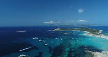 El GEN – GOB utilitza els drons per estudiar la pressió del fondeig al litoral de Formentera