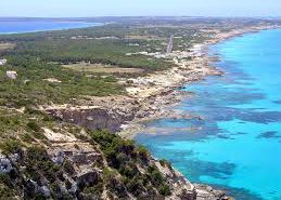 Ja es pot consultar la llei que limitarà l’entrada de vehicles a Formentera