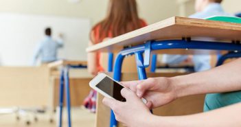 «Els infants no cal que busquin continguts pornogràfics, se’ls troben sense voler»