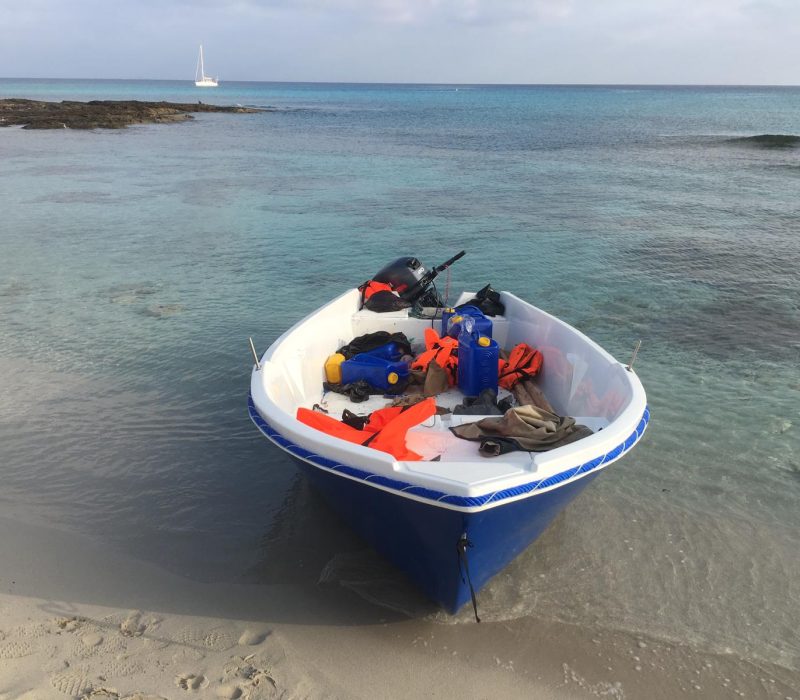 Una barca de la migració irregular.