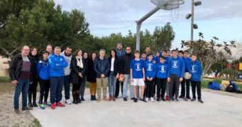 Les «Cistelles al carrer» homenatgen els pioners del bàsquet a Formentera