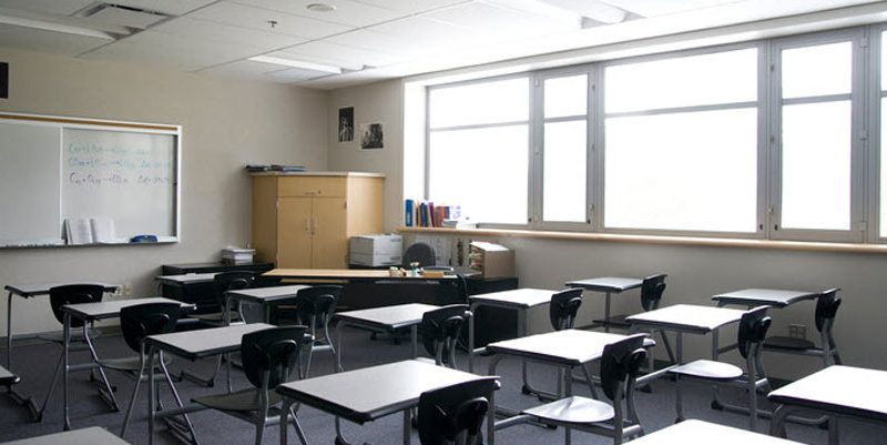 Imatge d'arxiu d'una aula d'un centre educatiu.