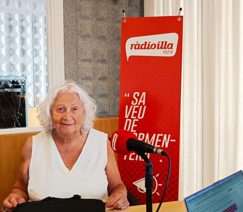 Neus Riera Balanzat a Ràdio Illa.