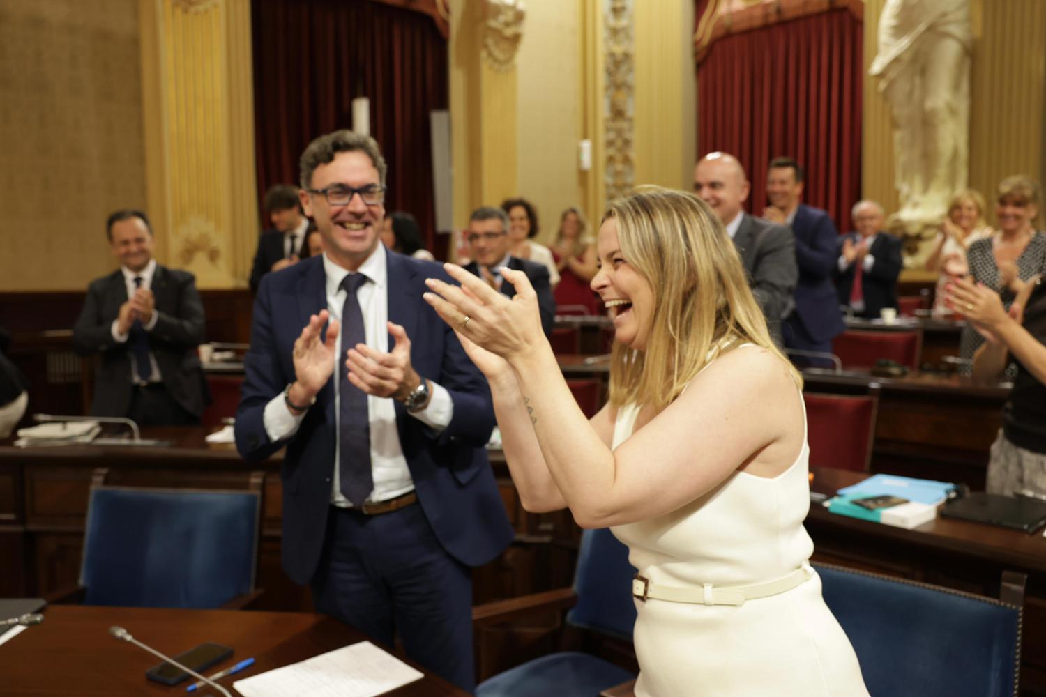 Marga Prohens i Antoni Costa al Parlament de les Illes Balears.